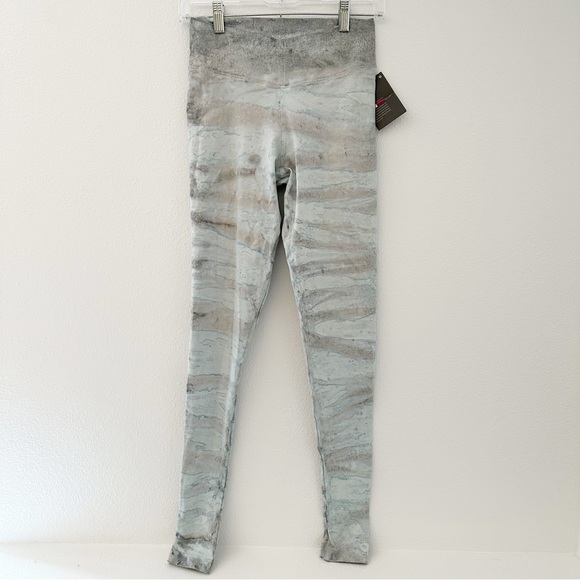 Nux Long Leggings - Picture 2 of 7